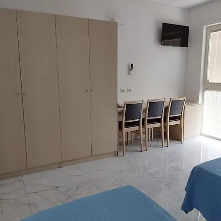 Alcentro Hotell 3*